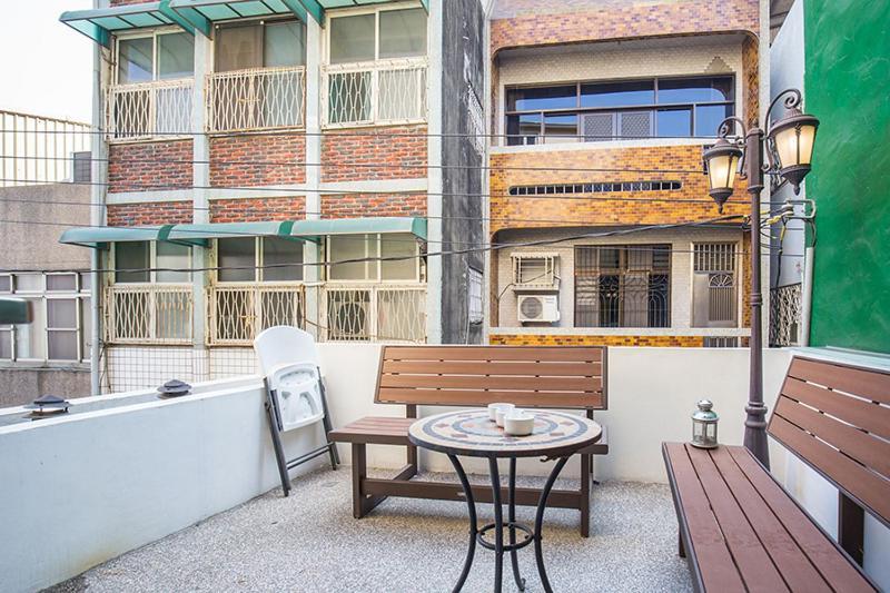 A Pousada Mydeer Backpacker Tainan Exterior foto
