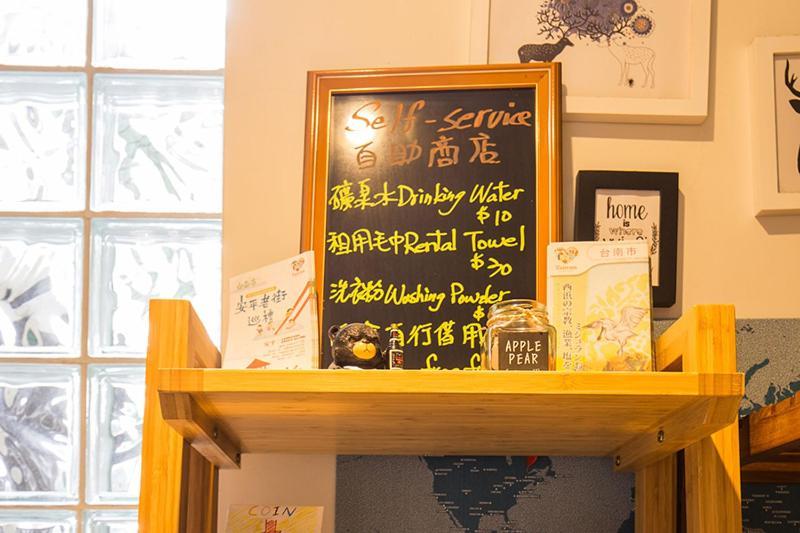 A Pousada Mydeer Backpacker Tainan Exterior foto